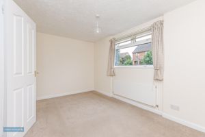 Bedroom- click for photo gallery